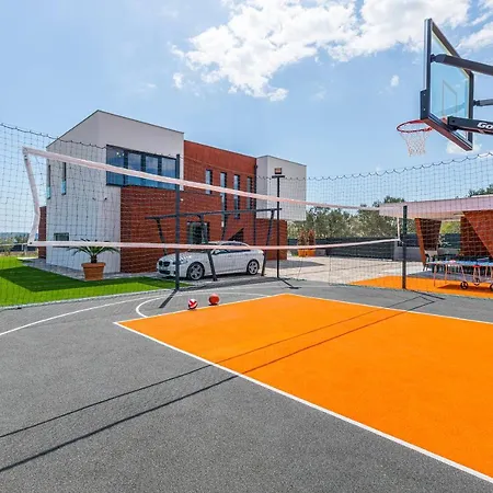 Seven Hearts With Heated Pool And Private Basketball Playground Near Split Villa Kastela