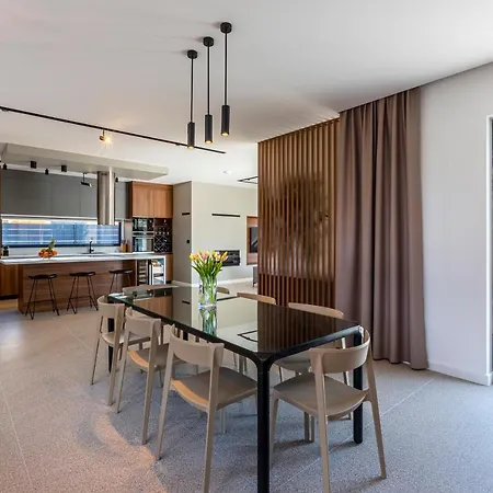 Seven Hearts With Heated Pool And Private Basketball Playground Near Split Villa *