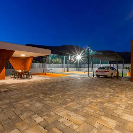 Seven Hearts With Heated Pool And Private Basketball Playground Near Split Villa *