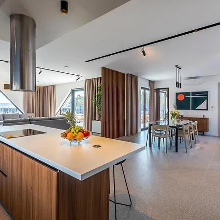 Villa Seven Hearts With Heated Pool And Basketball Court Near Split * Kaštela