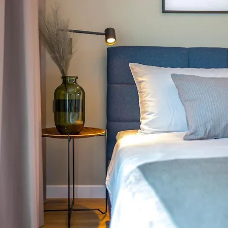 Villa Seven Hearts With Heated Pool And Basketball Court Near Split *