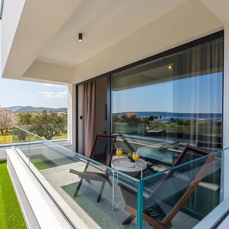 Seven Hearts With Heated Pool And Private Basketball Playground Near Split Villa Kaštela