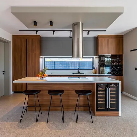 Villa Seven Hearts With Heated Pool And Basketball Court Near Split فيلة Kaštela