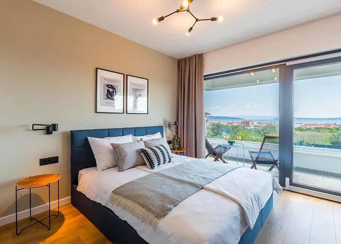 Seven Hearts With Heated Pool And Basketball Court Near Split *